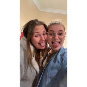 Meet your Posher, Ashleigh